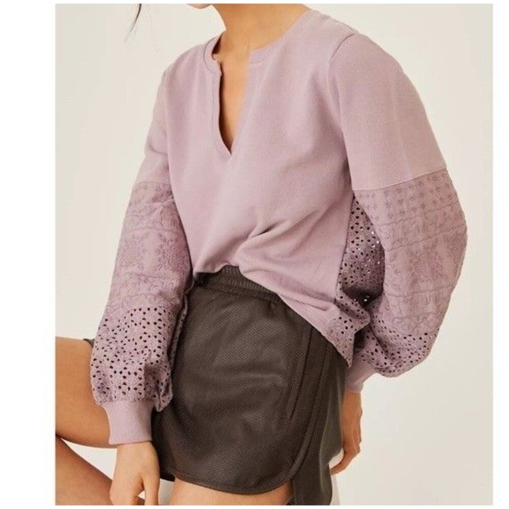 Anthropologie Eyelet Lace V-Neck Lilac Embroidery Sweatshirt Top eyelet cotton M